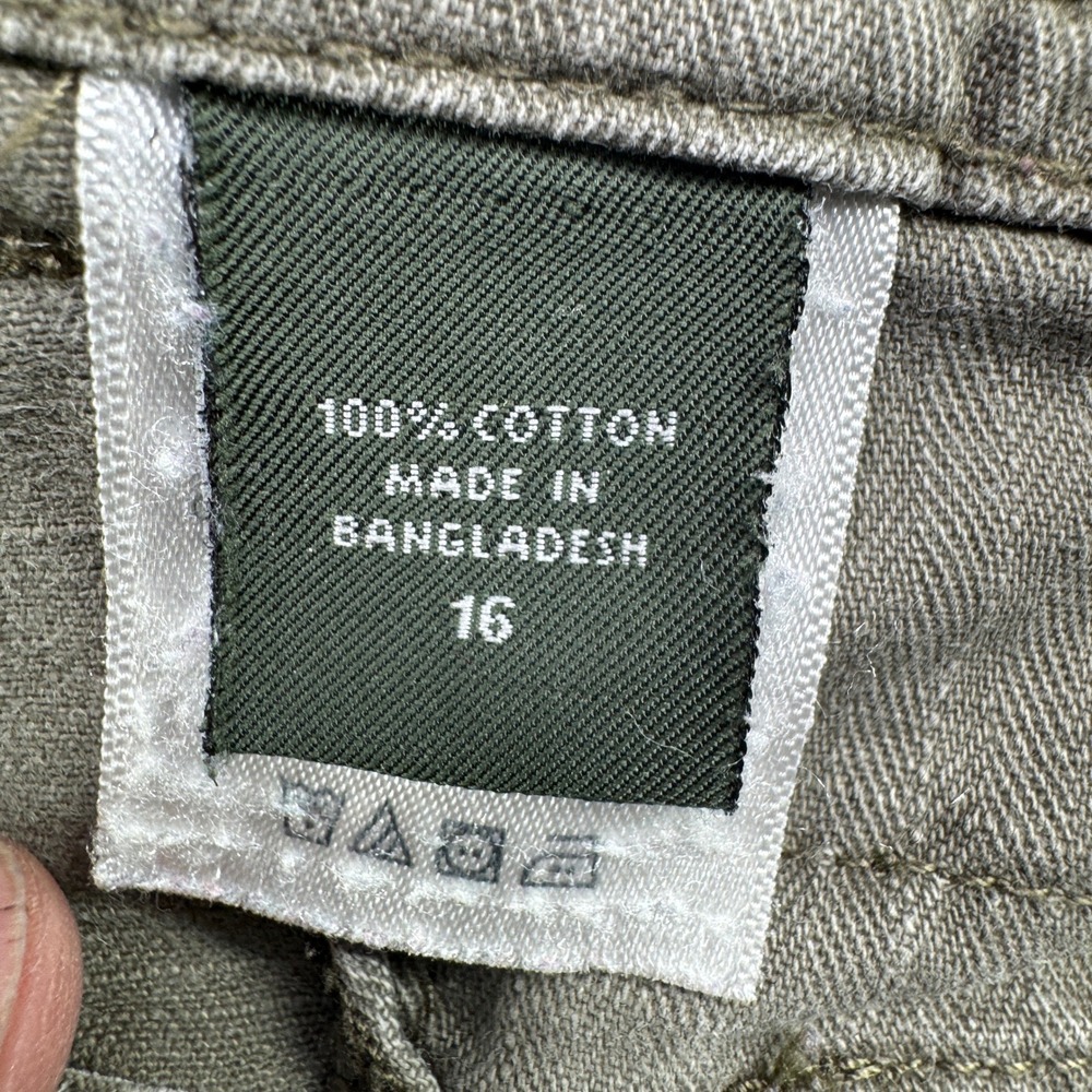 Eddie Bauer Cargo Shorts Women 16 Olive Green Cotton Hiking Outdoor Trail Pocket - Picture 8 of 11
